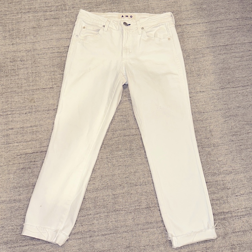 AMO Stix Crop White Jeans. Size 28. Excellent condition.